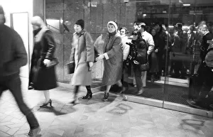 Morning rush of the unemployed at the Hagen Labour Office 1982