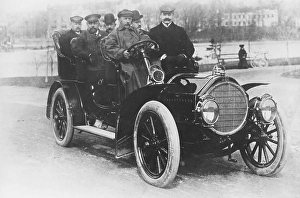 Motoring history. The boardmembers of the swedish royal automobile club