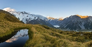 Mount Cook at sunset, reflection in mountain lake