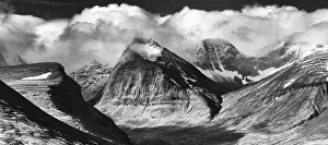 Mount Duolbagorni (Tuolpagorni) in the Laddjuvagggi valley