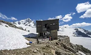 Mountain hut Refuge Albert 1er