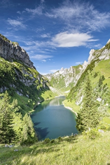 Mountain lake Faelensee, Alpstein