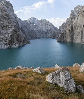 Mountain lake Kol Suu, Sary Beles Mountains