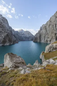 Mountain lake Kol Suu, Sary Beles Mountains