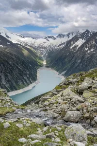 Mountain landscape, view of turquoise-blue lake Schlegeisspeicher