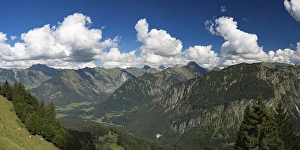 Mountain panorama from Soellereck to Hoefats
