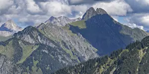 Category Mountain Landscapes Prints: Mountain panorama from Soellereck to Hoefats