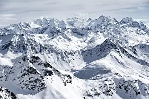 Mountain panorama with view of peaks