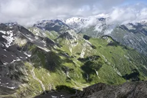 Mountain panorama, view from the summit of the Lasoerling to the mountains of the Venediger Group