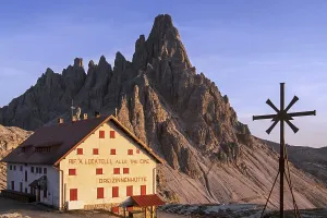 Mountain refuge Dreizinnenhuette