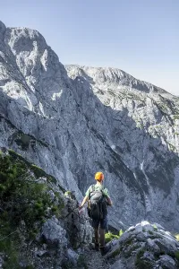 Mountaineer on the Mannlsteig, via ferrata on the Hohe Goell