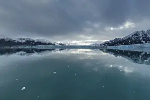 Mountains and glacier edge of Monacobreen