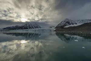 Mountains and glacier edge of Monacobreen