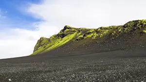 Mountains in the highlands, Southern Region