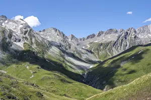Mountains in the Lasoerling Group