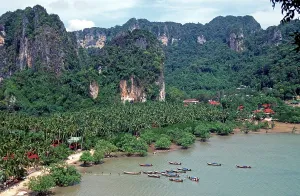 Framed Print : Mountains, sea, beach, boats, view of Railay East from the viewpoint Framed Print : Mountains, sea, beach, boats, view of Railay East from the viewpoint