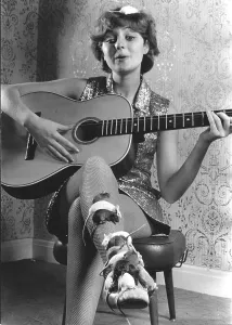 Mouse and guitar player, England, Great Britain