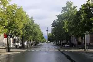 Munkegata street in early morning Olav Tryggvason statue