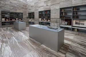 National Library, antique collection