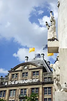 National Monument and De Bijenkorf shopping centre on Dam Square