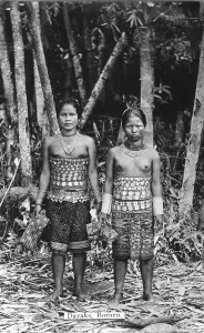 Natives of Borneo, historic picture from about 1910