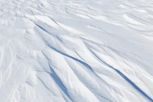 Nature, snow drift pattern on the Saint Lawrence River