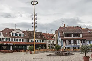 Near to the car, air and railway hub of Stuttgart and in the reach of the northern Black Forest