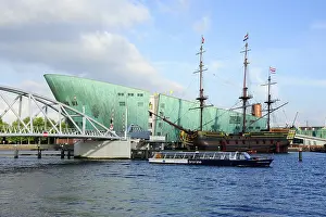 NEMO Technology Centre, sailing ship replica of the Maritime Museum