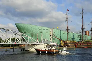 NEMO Technology Centre, sailing ship replica of the Maritime Museum