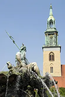 Neptunbrunnen Neptun fountain and bell tower of St