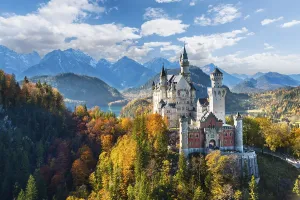 Neuschwanstein Castle in autumn