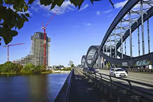New Elbe Bridge and Elbtower construction project