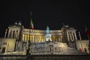 Night view of the monument to Victor Emmanuel II in Rome