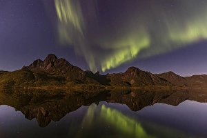 Category Mountain Landscapes Prints: Northern Lights, Aurora borealis