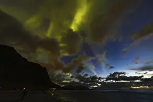 Northern lights on Flakstad Beach