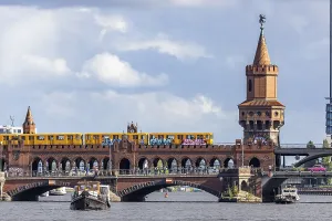 Oberbaum Bridge with underground and pink Trabbi
