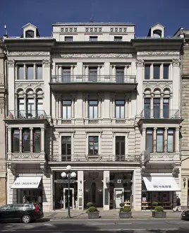 Office and commercial building