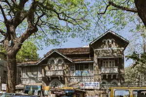 Old house, fort, dn road, mumbai