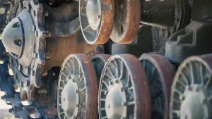 Old weapon is an artillery cannon in the war in Ukraine and the Kursk region of Russia Without soldiers