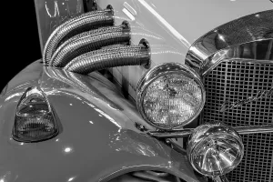 Oldtimer detail, Excalibur Series II