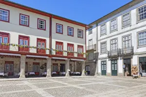 Oliviera square (Largo da Oliveira)