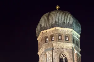 Onion-shaped dome of the Church of Our Lady in Munich at night