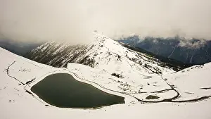 Another onset of winter in May