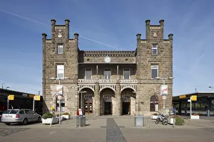 Opened to traffic in 1848 as the terminus of the Cologne-Minden Railway Company (CME)