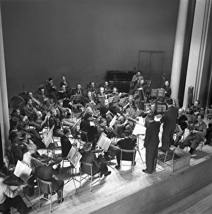 Orchestra in the 1940s. Picture shows the higher education of orchestral music held at the Musical academy in Stockholm in the 1940s. The school made it's priority to educate musicians in military orchestras especially