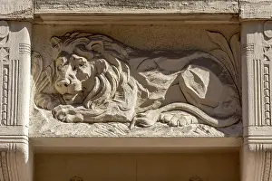 Ornamental console with lion, relief in console under bay window