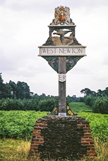 Ortsschild West Newton, West Newton, Norfolk, England, Grossbritannien Juli 1970
