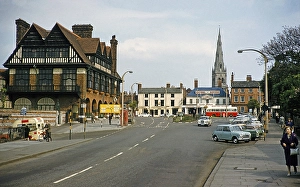 Ossington Coffee Palace building on the left, built in 1882 as a temperance hotel, Beastmarket Hill or Beast Market Hill, Newark on Trent, Nottinghamshire, England, United Kingdom, early 1960s, Europe
