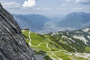 Osterfelderkopf with mountain railway