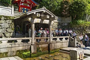 Otowa no taki (Otowa Waterfall) at Kiyomizu-dera in Kyoto